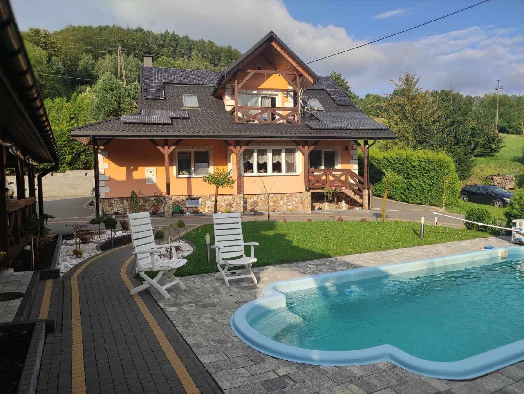 Jaskowa Chata Bieszczady Apartament Z Basenem Baligród Esterno foto