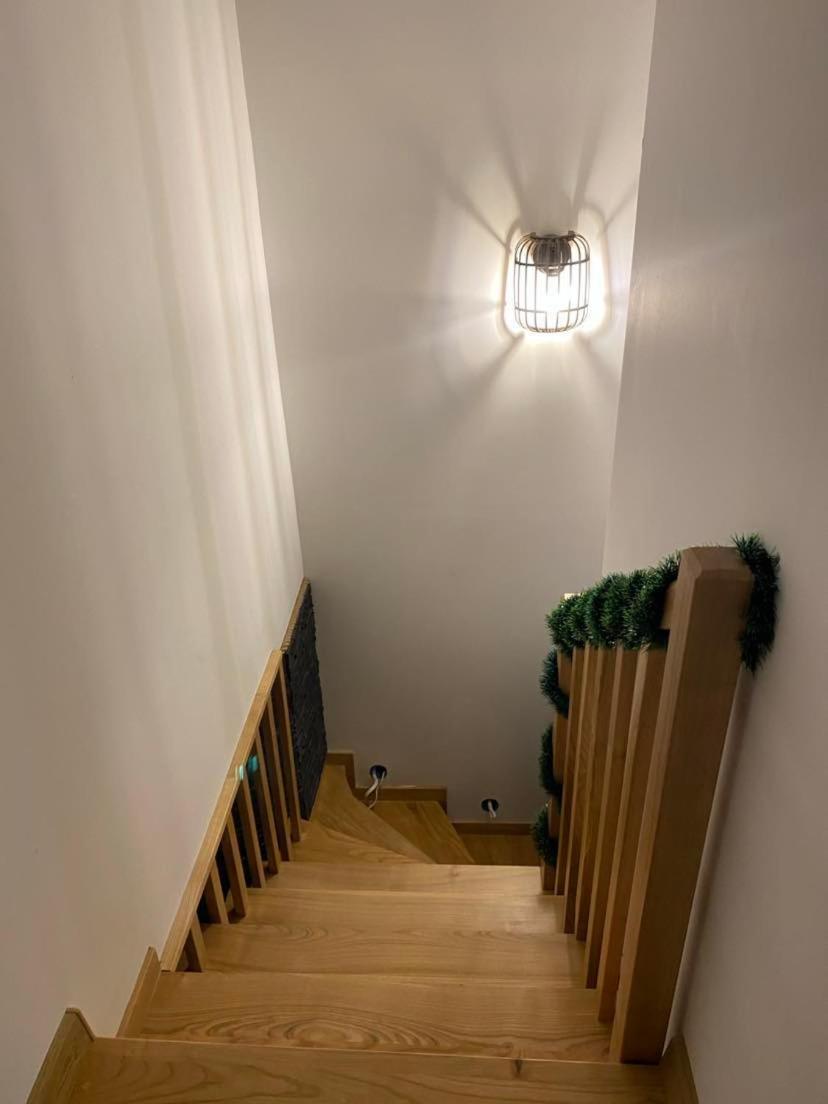 Jaskowa Chata Bieszczady Apartament Z Basenem Baligród Esterno foto
